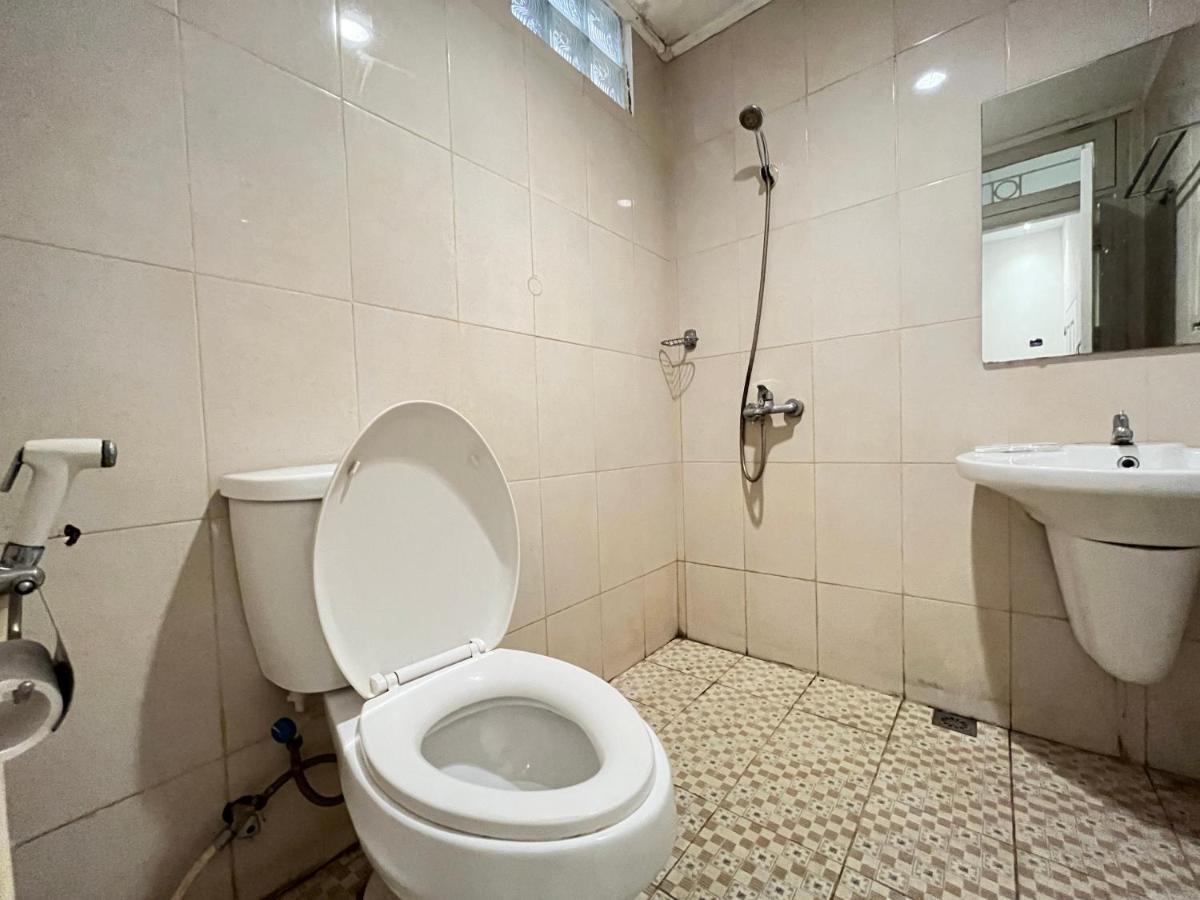 Reddoorz Near Kantor Walikota Manado Dış mekan fotoğraf