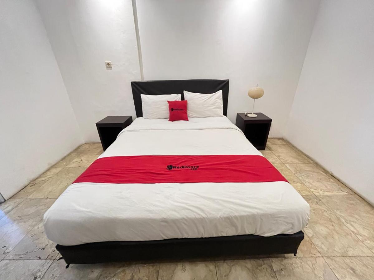 Reddoorz Near Kantor Walikota Manado Dış mekan fotoğraf